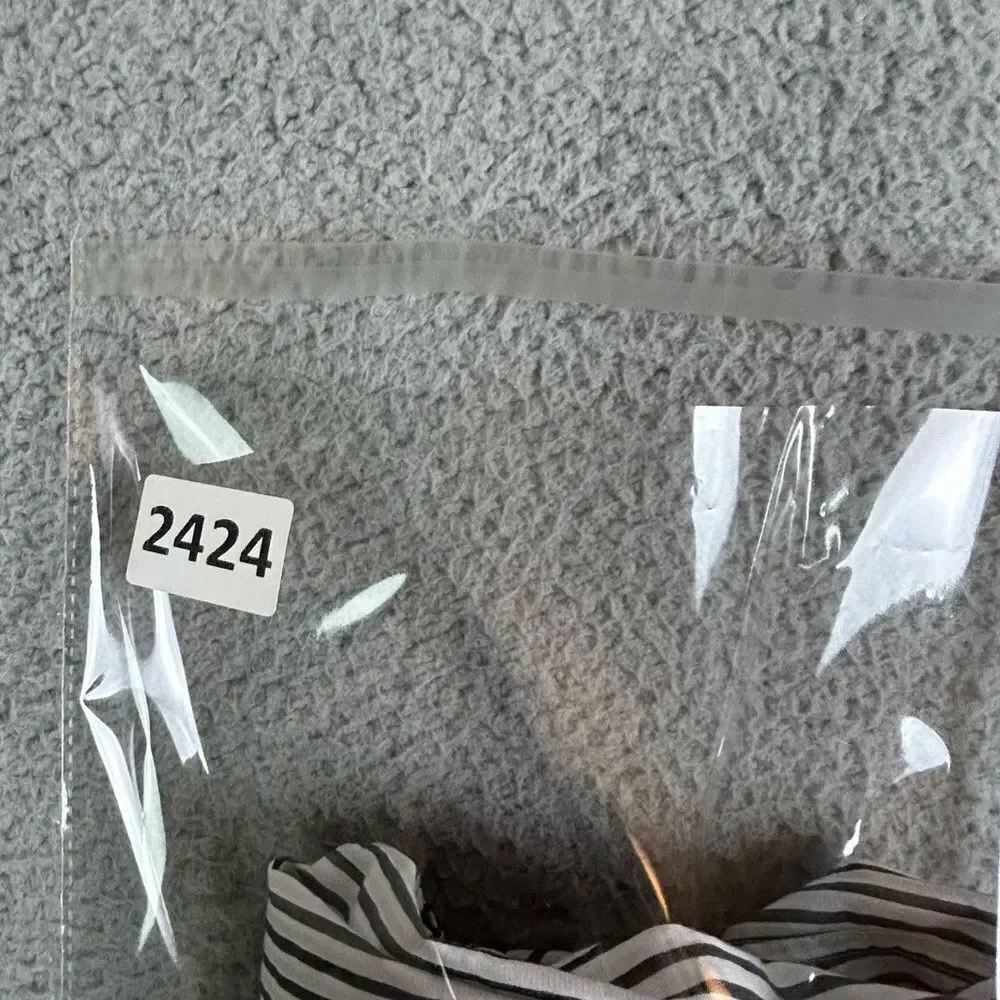 Hugo Boss Mens black and white Men's Striped Dress Shirt - size M